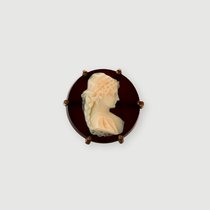 Cameo jewelry: fascinating history and value