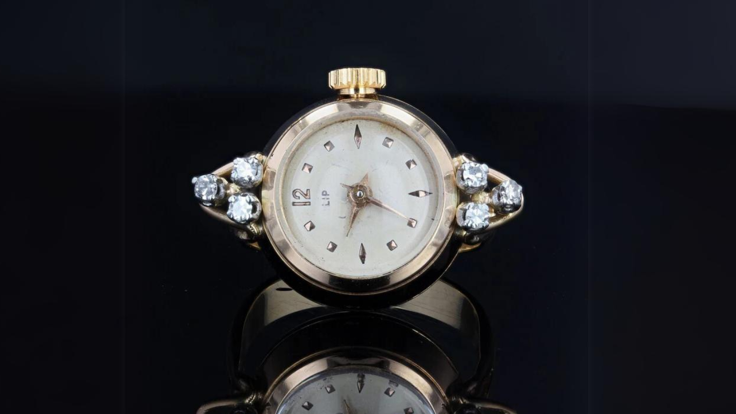 La montre se réinvente en bague : la bague-montre