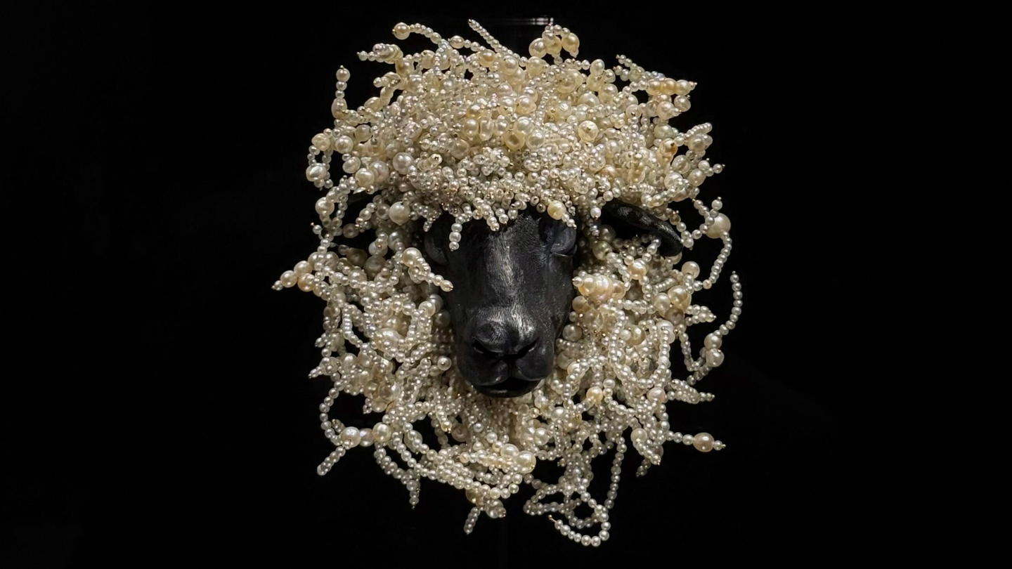 L'exposition : Paris, Capitale de la Perle à l'École des Arts Joailliers