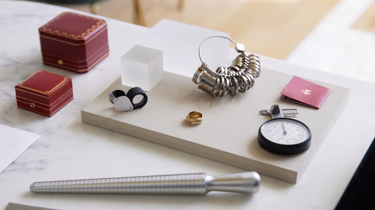 Quelles sont les étapes d'un dépôt-vente de bijoux anciens chez 58 Facettes ?