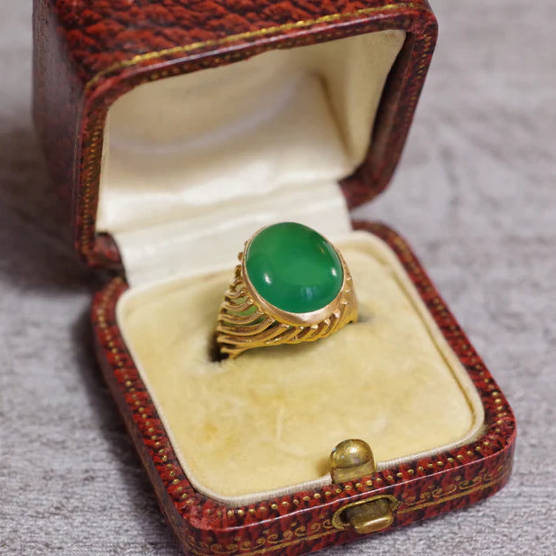 La pierre de jade : symbole, propriétés et histoire