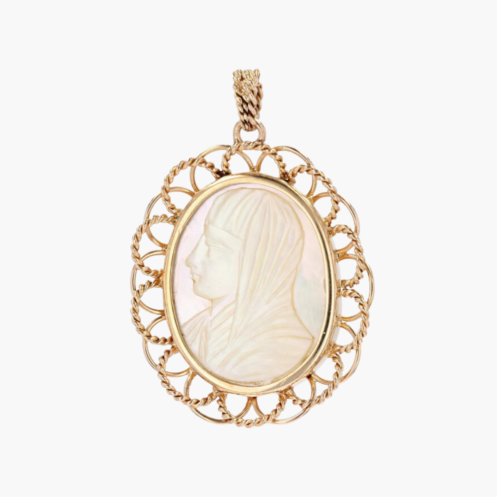 Médaille Pendentif Ancienne Vierge En Nacre Et Or Blanc 18 Carats - Signée Chauvin, Occasion En Très Bon état