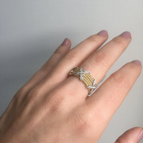 Bague 56 Bague motif corde en or jaune 18 carats et diamants 58 Facettes