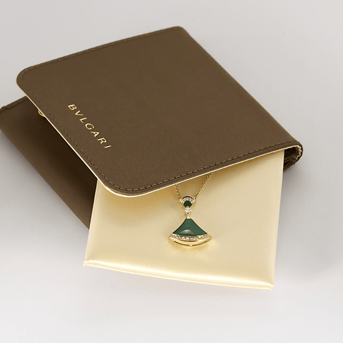 Collier Bulgari - Divas' Dream - Collier en or jaune, malachite et diamants 58 Facettes DV24615-1