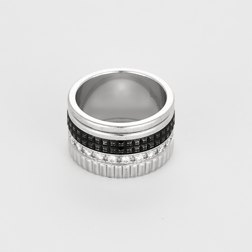 Bague 49 Bague Boucheron Quatre Black Edition grand modèle en or blanc, diamants et PVD noir. 58 Facettes DV27634-1