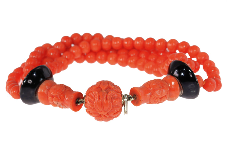 Bracelet Bracelet Art déco vers 1920 en or blanc 18K, corail et émail noir 58 Facettes 10015-4360