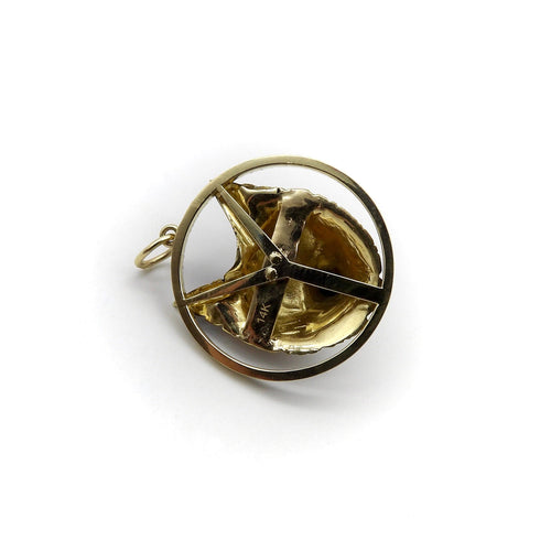 Pendentif Pendentif renard émaillé en or 14k avec halo de diamants 58 Facettes