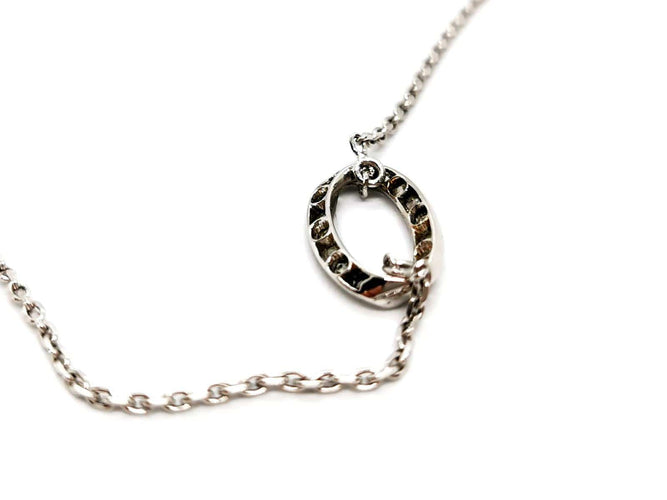 Collier Collier chaîne et pendentif ovale en or blanc 18 carats et diamants 58 Facettes 1182635CD