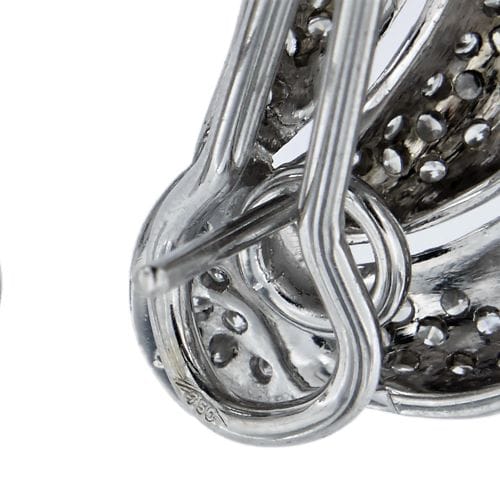 Boucles d'oreilles Boucles d’oreilles à lobe 3 pétales en or blanc et diamants 58 Facettes 12950