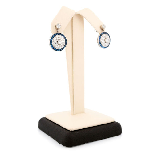Boucles d'oreilles Boucles d'oreilles pendantes Art déco en platine, diamants et saphirs 58 Facettes CB8B2E4D08C644A5846B8F116F4EB2F4