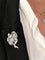 Broche Broche fleur en or blanc 18 carats et diamants 58 Facettes 1480252CN
