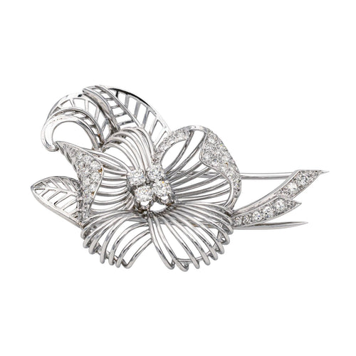 Broche Broche fleur en or blanc 18 carats et diamants 58 Facettes 1480252CN