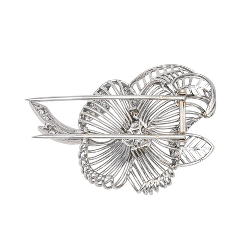 Broche Broche fleur en or blanc 18 carats et diamants 58 Facettes 1480252CN