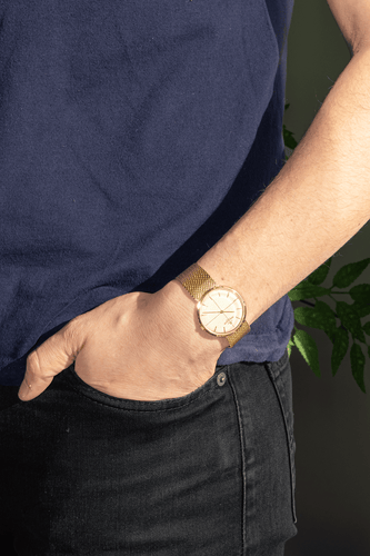 Montre Jaeger- LeCoultre Montre  Or jaune 58 Facettes 1580004CN