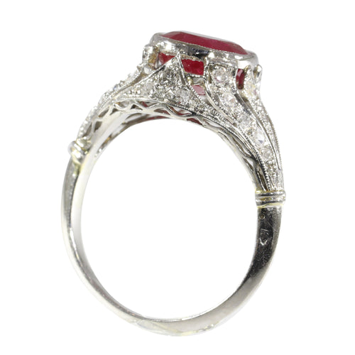 Bague 52 Bague Art déco - Rubis birman 3,19 ct et diamants en platine 58 Facettes 16319-0014