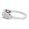 Bague 56.5 Bague est-ouest en platine avec saphir et diamants 58 Facettes DC980BDCB92743358BD35D7D4B8836CD