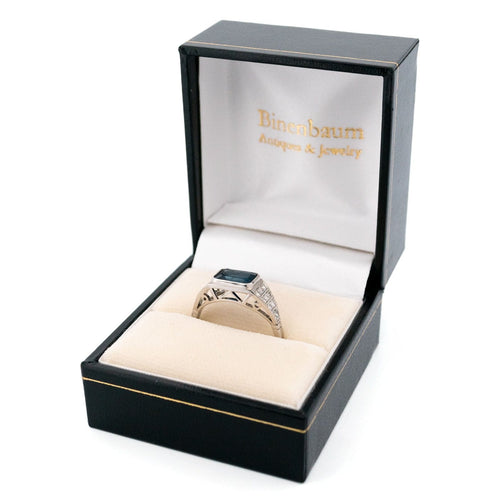 Bague 56.5 Bague est-ouest en platine avec saphir et diamants 58 Facettes DC980BDCB92743358BD35D7D4B8836CD