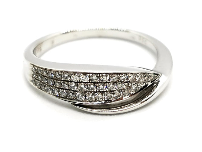 Bague 52 Bague en or blanc 18 carats pavée de diamants 58 Facettes 1641622CN