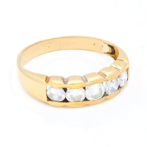 Bague 57.5 Bague rangée de diamants en or jaune 18 carats 58 Facettes 7306A6DCBECD41E4B7D608831D2D088E