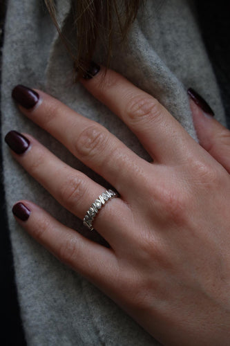 Bague 50 Alliance - Bague en or blanc 18 carats et diamants 58 Facettes 1718077CN