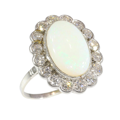 17226-0017.p11_Classic Elegance  The Timeless Appeal of a Vintage 1950s Opal Ring-en.jpg