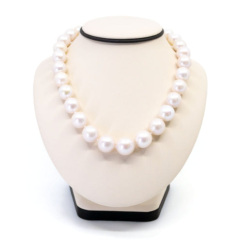 Collier Collier de perles des mers du Sud, fermoir en or jaune 18 carats 58 Facettes B2BC44A044144E0AAA5097C027F1350D