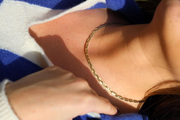 Collier Collier natte gourmette plate en or jaune 18 carats 58 Facettes 1783138CN