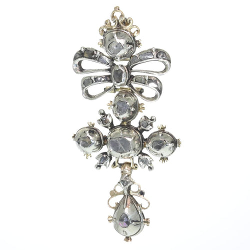 Pendentif Pendentif croix baroque ancien en or jaune 18K et diamants 58 Facettes 19127-0067