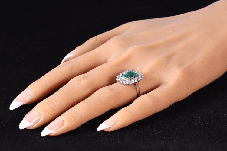 Bague 52 Bague de fiançailles en platine, émeraude 2,20 ct et diamants 58 Facettes 19343-0010