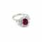 Bague 52 Bague entourage en or blanc 18k avec rubis birman et diamants 58 Facettes