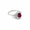 Bague 52 Bague entourage en or blanc 18k avec rubis birman et diamants 58 Facettes