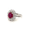 Bague 52 Bague en or blanc 18k avec rubis ovale 2,07 ct et diamants 58 Facettes