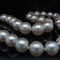 Collier Collier en perles blanches d’Australie et diamants 58 Facettes