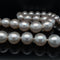 Collier Collier en perles blanches d’Australie et diamants 58 Facettes