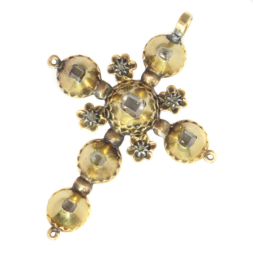 Pendentif Pendentif croix géorgien en or jaune 18K et diamants, vers 1720 58 Facettes 20237-0121