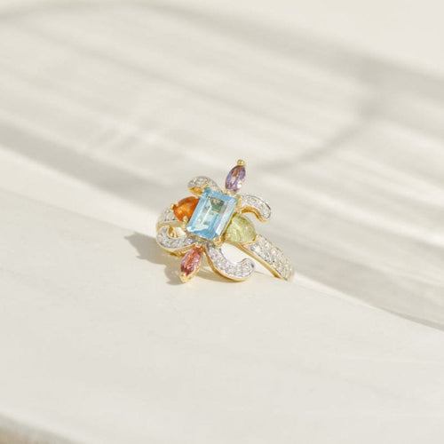 Bague 56 Bague en or jaune 18K avec topaze et diamants 58 Facettes 2654