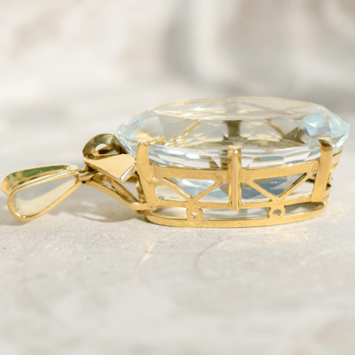 Pendentif Pendentif vintage en or jaune 585 avec aigue-marine ovale 40 ct 58 Facettes 3229-34