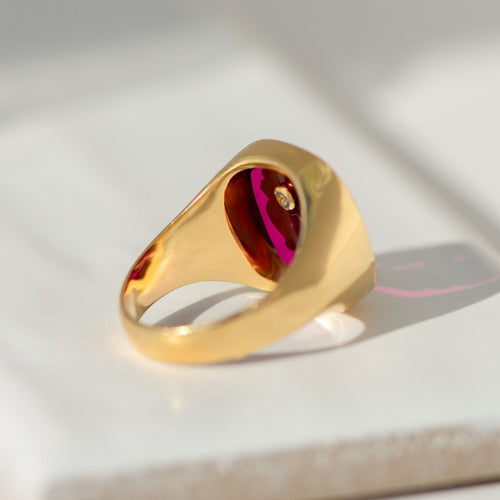 Bague 55.5 Bague chevalière vintage à blason en or jaune 18 carats et rubis synthétique 58 Facettes
