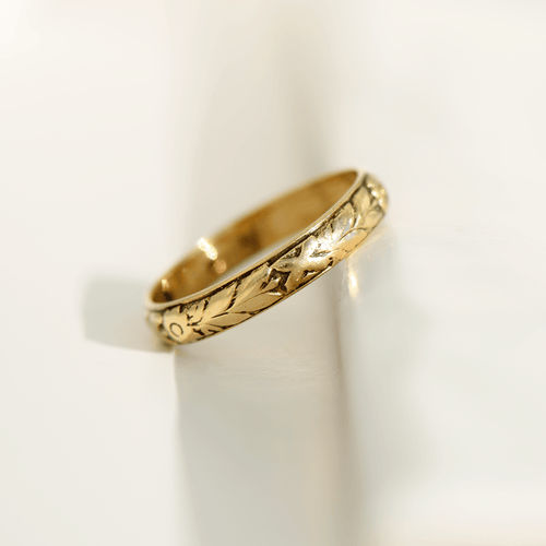 Bague 56 Bague Art nouveau en or jaune 14 carats à gravure florale (vers 1900) 58 Facettes