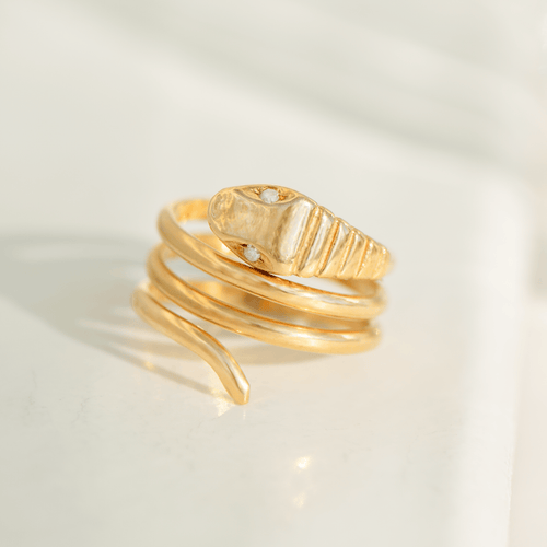 Bague 53 Bague serpent vintage en or jaune 18 carats avec diamants 58 Facettes