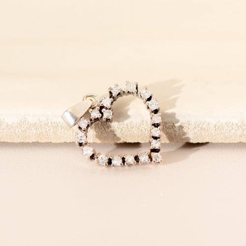 Pendentif Pendentif cœur en or blanc 14 carats et diamants env. 0,50 ct 58 Facettes