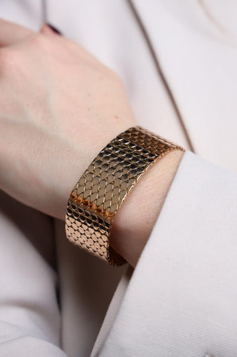 Bracelet Bracelet manchette effet écailles en or rose 18 carats 58 Facettes 2037560CN