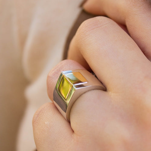 Bague 55 Dinh Van - Bague géométrique en or blanc et or jaune 18 carats 58 Facettes 20553