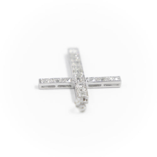 Pendentif Pendentif croix en platine 900 serti de diamants 58 Facettes 2090641CN