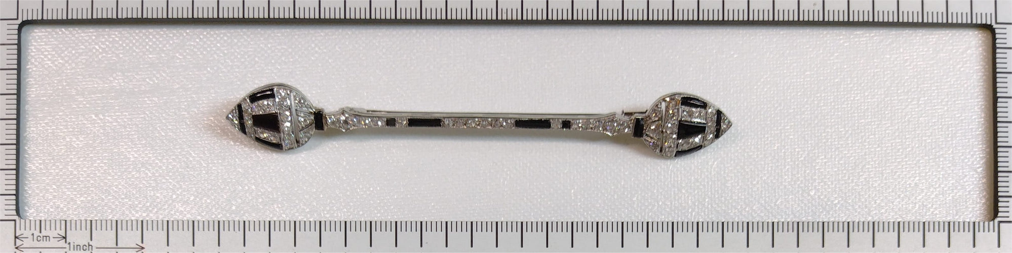 Broche Broche barrette Art déco en or blanc 18K, diamants et onyx 58 Facettes 21096-0063