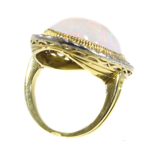 Bague 50 Bague victorienne - Opale 25 ct et diamants en or jaune 18K 58 Facettes 21098-0255