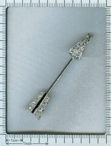 Broche Broche flèche Art déco vintage en or blanc 18K, diamants et onyx 58 Facettes 21104-0309