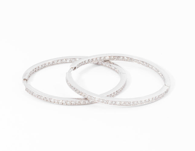 Boucles d'oreilles Créoles pavées en or gris et diamants 58 Facettes 1