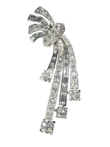Broche Broche années 1950 en platine et diamants (6,40 ct) 58 Facettes 21348-0038