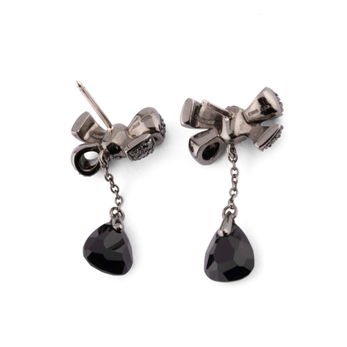 Boucles d'oreilles Pomellato - Boucles d'oreilles nœuds Forever en or gris noirci, onyx et diamants noirs 58 Facettes